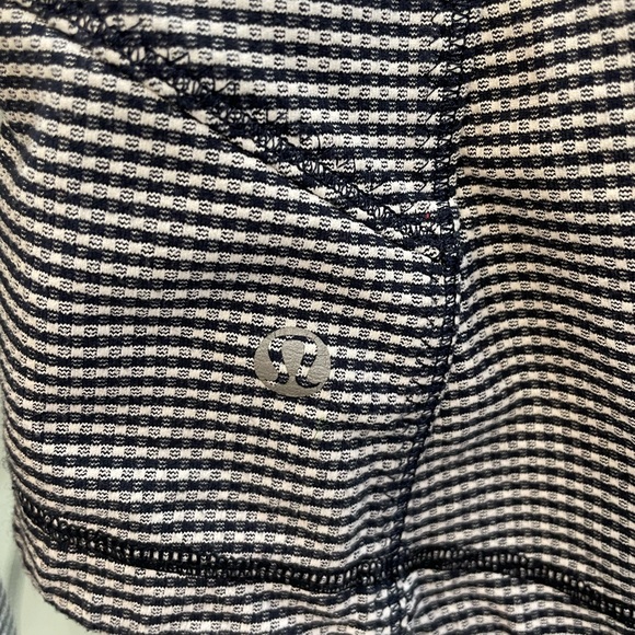 LULULEMON Blue and Black Jacket - Picture 6 of 6